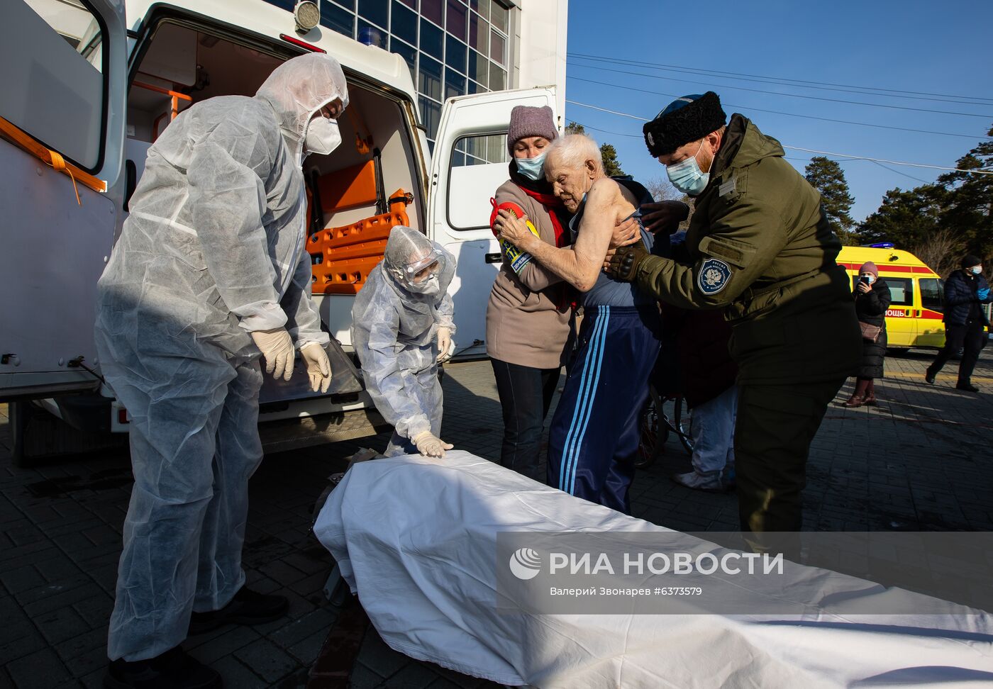 Последствия взрыва в больнице в Челябинске