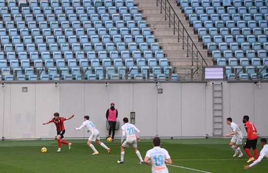 Футбол. РПЛ. Матч "Химки"  "Зенит"