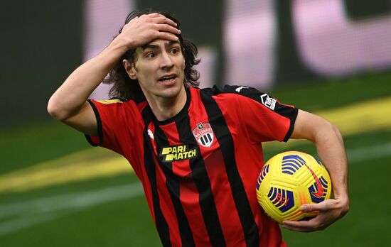 Футбол. РПЛ. Матч "Химки" - "Зенит"