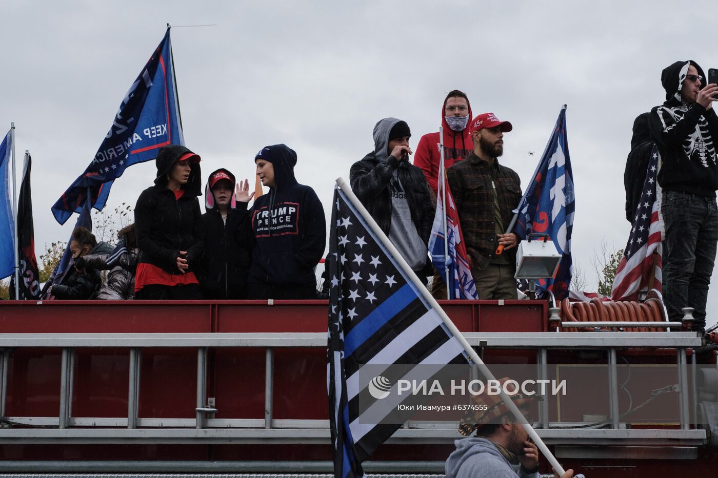 Автопробег сторонников Трампа в Нью-Йорке