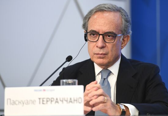 Онлайн п/к "Год до COP26: как государства подходят к решению проблемы изменения климата"