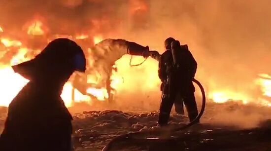Пожар в промзоне в Твери