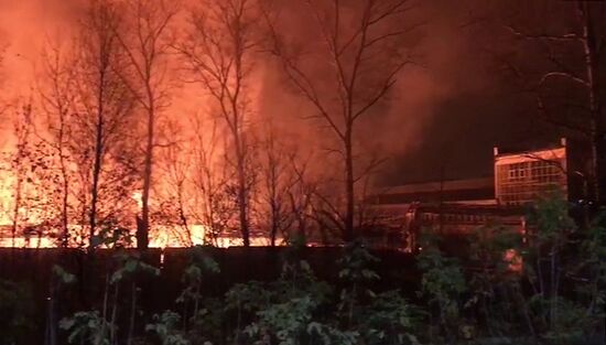 Пожар в промзоне в Твери