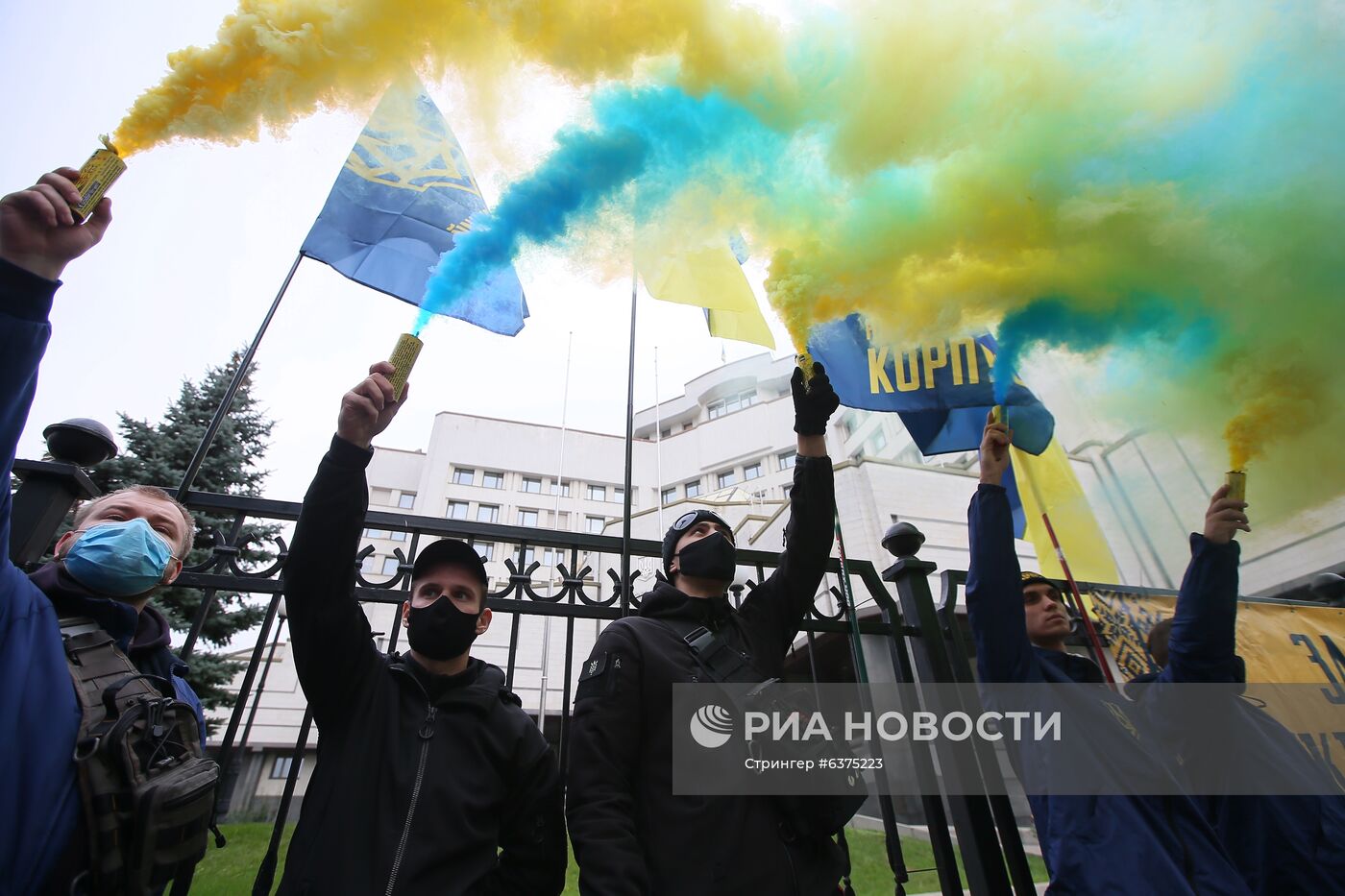 Акция у Конституционного суда в Киеве