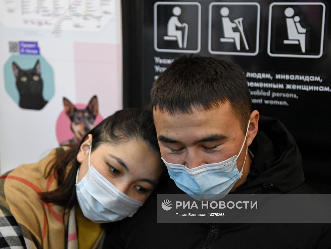 Запуск тематического поезда метро "Хвосты и лапки"