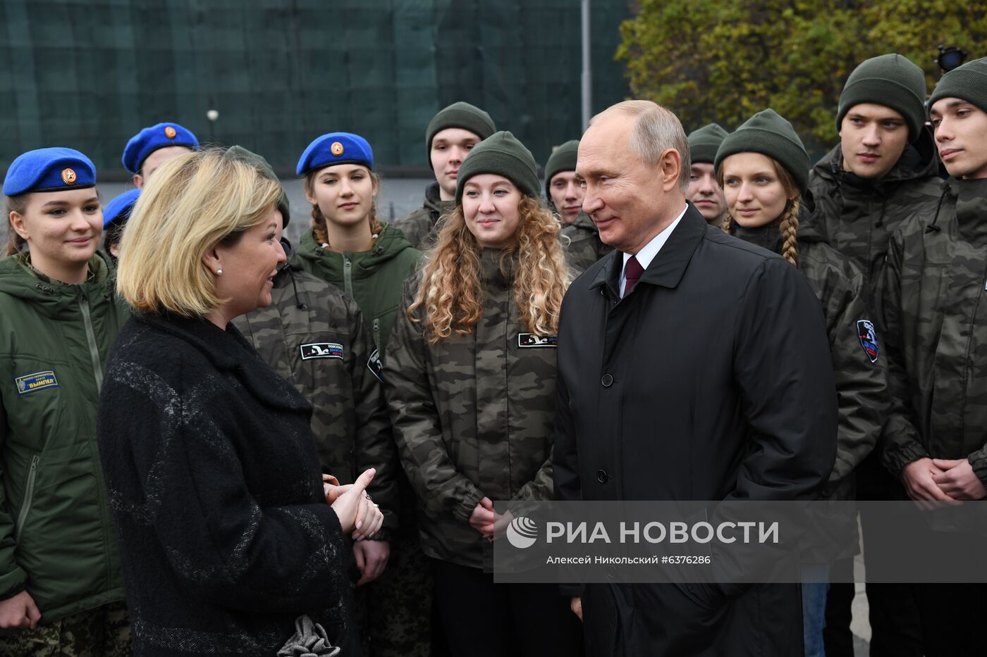 Президент РФ В. Путин принял участие в торжествах по случаю Дня народного единства