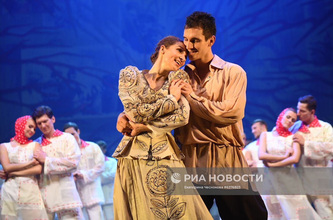 Одноактные спектакли театра танца "Гжель"