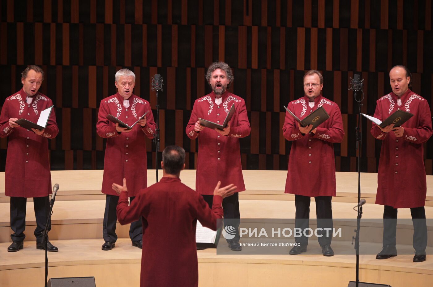 Концерт мужских церковных хоров в Зарядье
