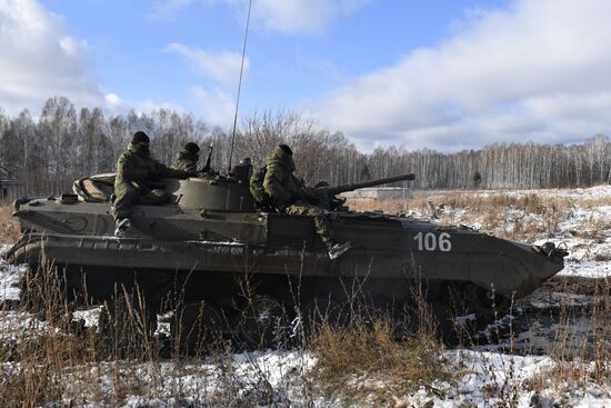 Подготовка разведчиков в Новосибирском высшем военном командном училище