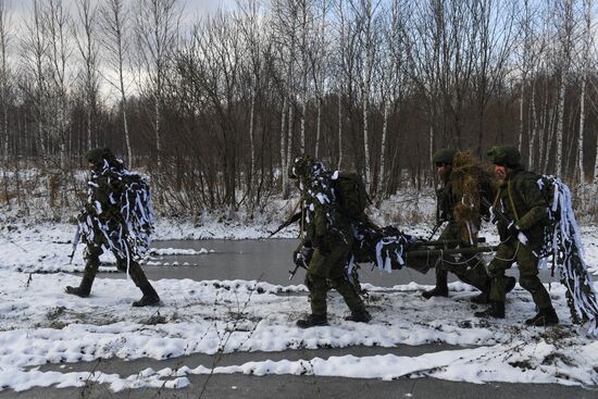 Подготовка разведчиков в Новосибирском высшем военном командном училище