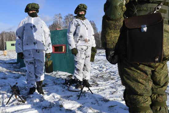 Подготовка разведчиков в Новосибирском высшем военном командном училище