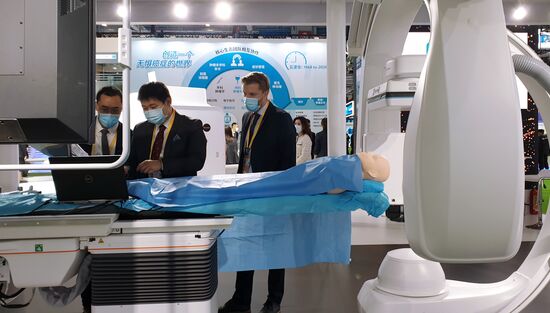 Третье международное импортное ЭКСПО открылось в Китае