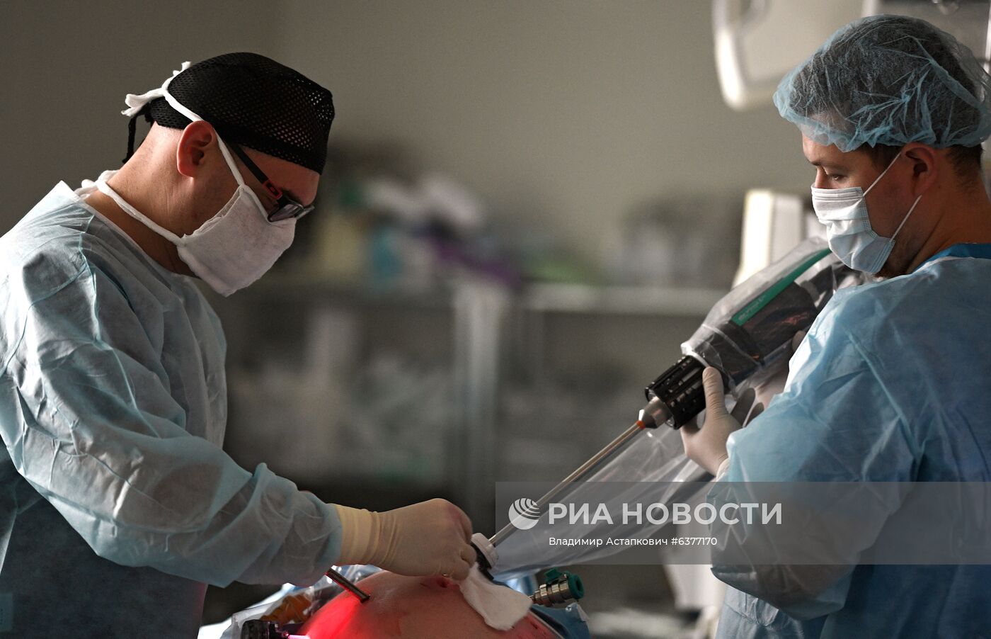 Операция с применением робота-хирурга в ГКБ №50