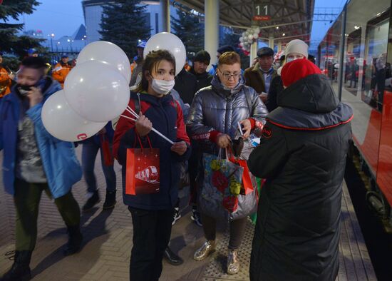 Первый рейс скоростного поезда "Ласточка" по маршруту Челябинск - Магнитогорск 