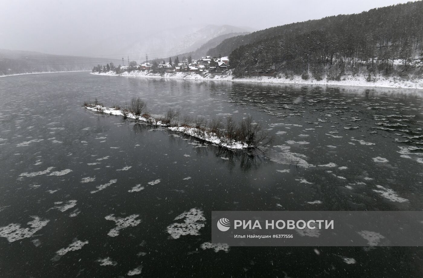 Снегопад в Красноярском крае