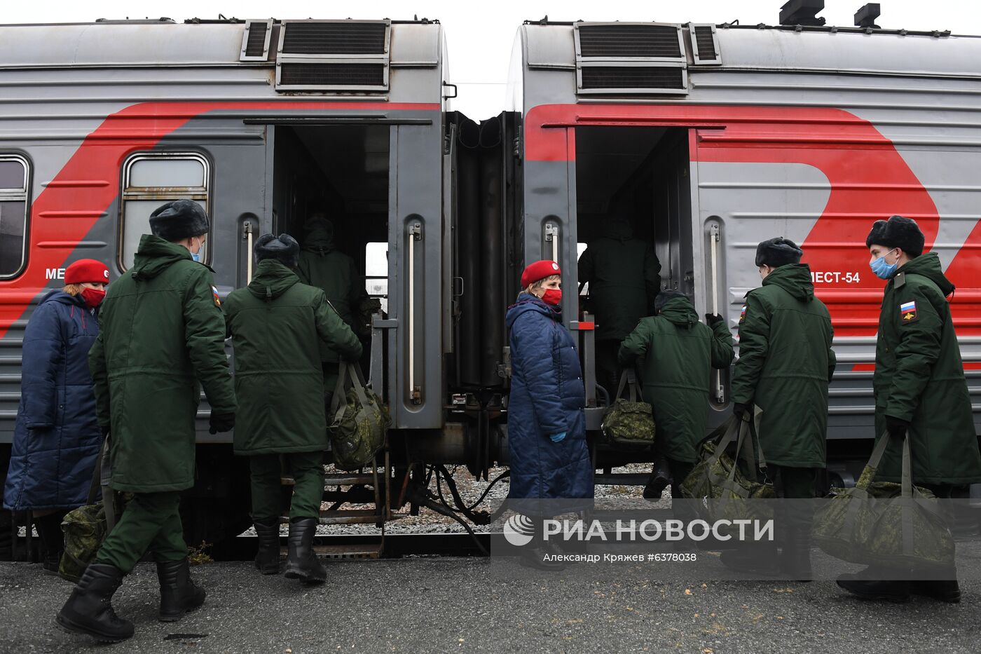 Отправка призывников в Новосибирске