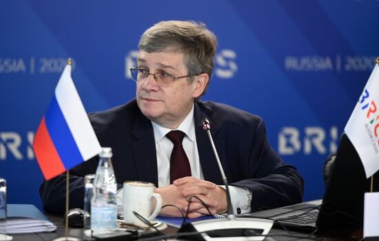 Заседание шерп/су-шерп стран БРИКС. День второй