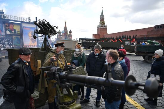 Музей инсталляций под открытым небом на Красной площади 