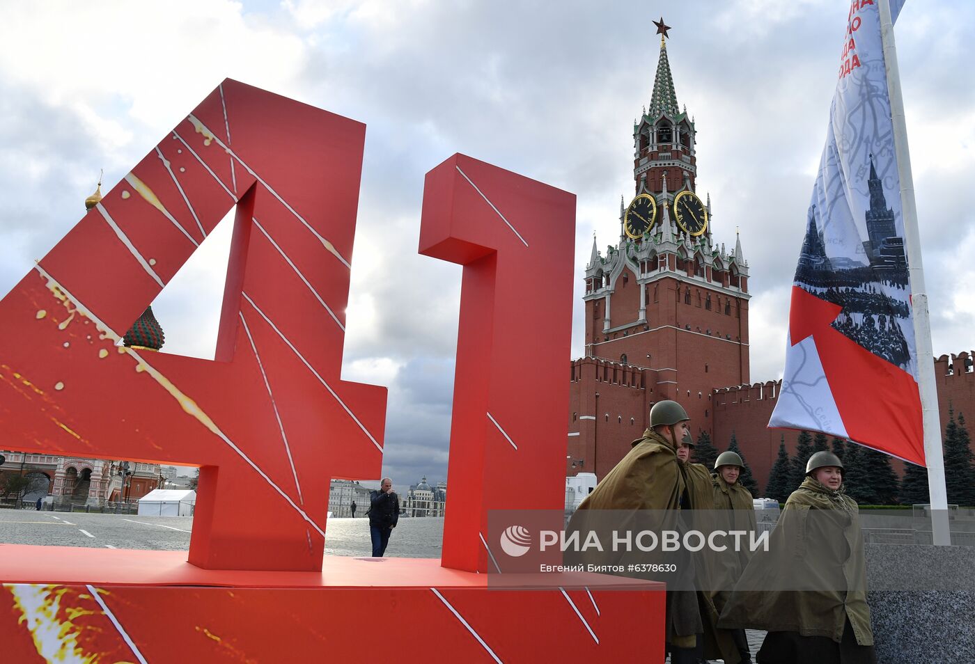 Музей инсталляций под открытым небом на Красной площади