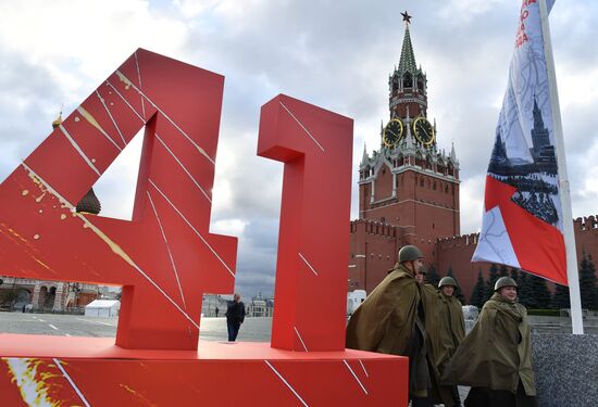 Музей инсталляций под открытым небом на Красной площади 