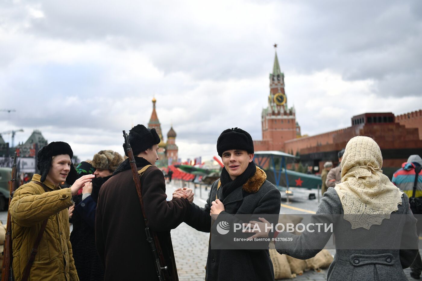 Музей инсталляций под открытым небом на Красной площади