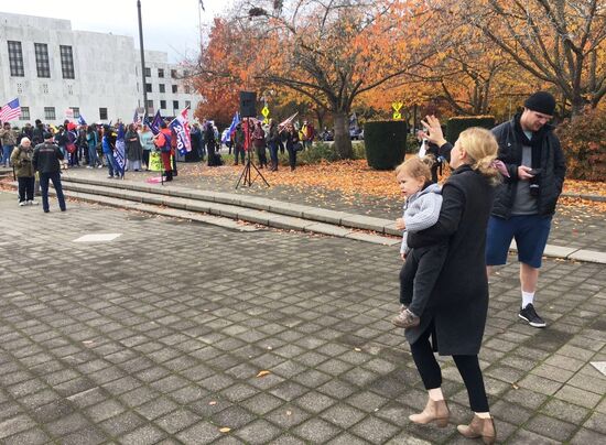 Акция сторонников Трампа в Орегоне