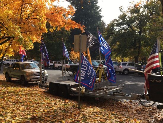 Акция сторонников Трампа в Орегоне