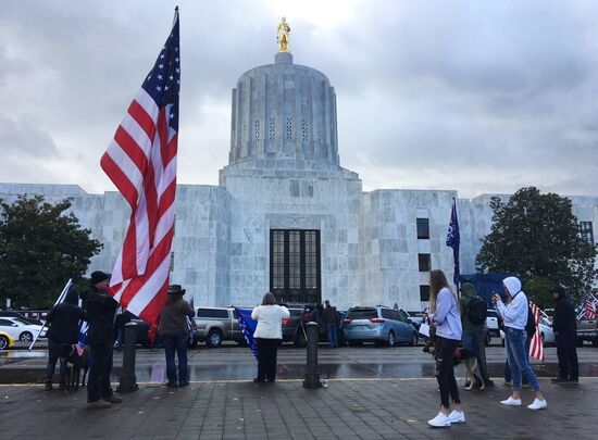 Акция сторонников Трампа в Орегоне