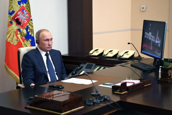 Президент РФ В. Путин провел встречу в режиме телемоста с президентом Сирии Башаром Асадом