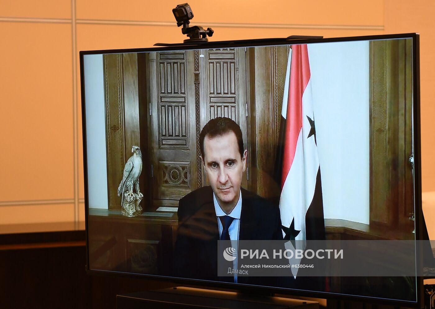 Президент РФ В. Путин провел встречу в режиме телемоста с президентом Сирии Башаром Асадом