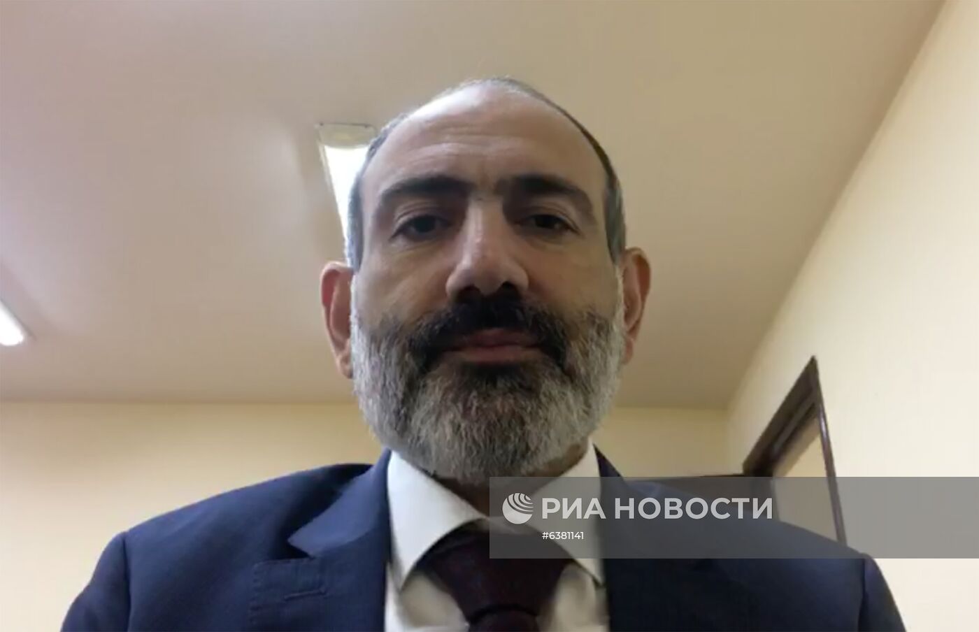 Ситуация у здания правительства Армении в Ереване