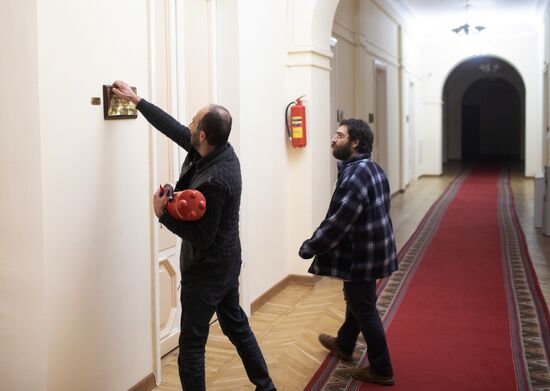 Ситуация у здания правительства Армении в Ереване