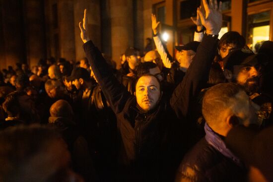 Ситуация у здания правительства Армении в Ереване