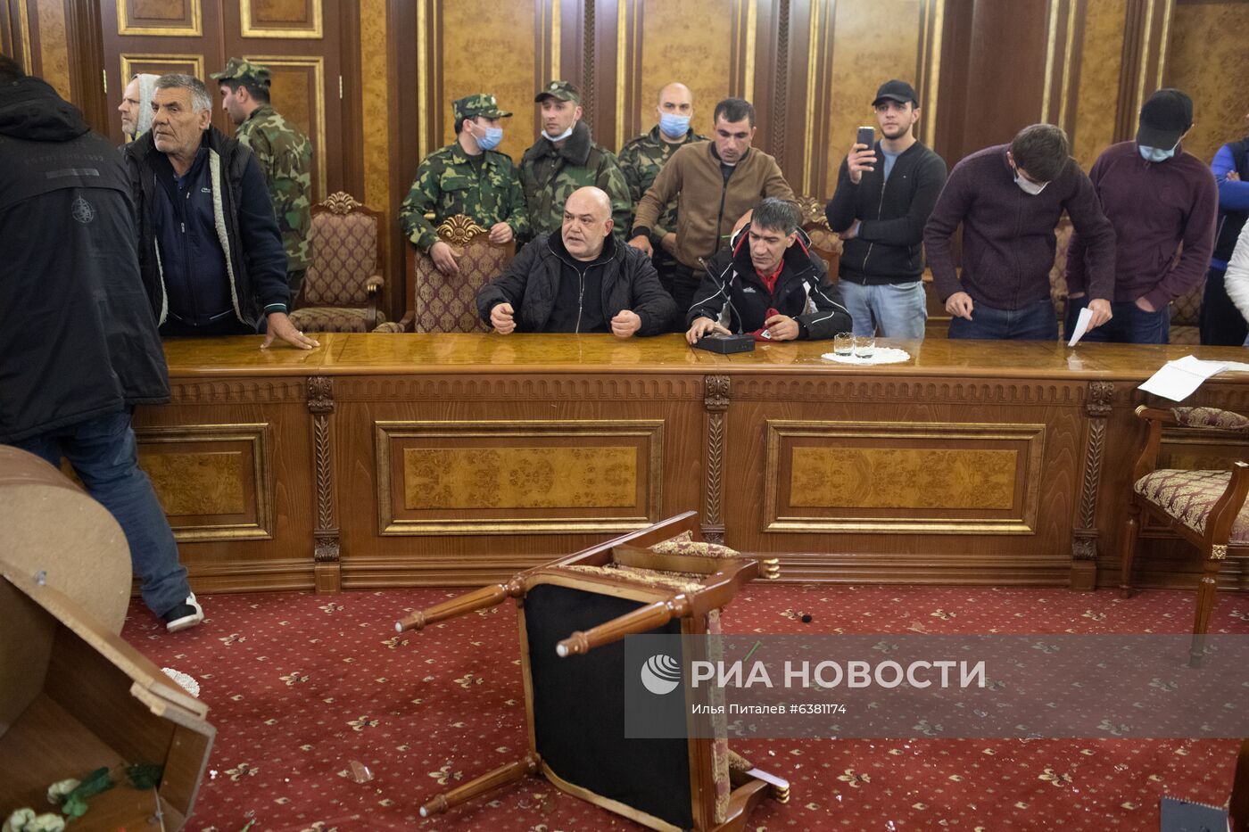 Ситуация у здания правительства Армении в Ереване