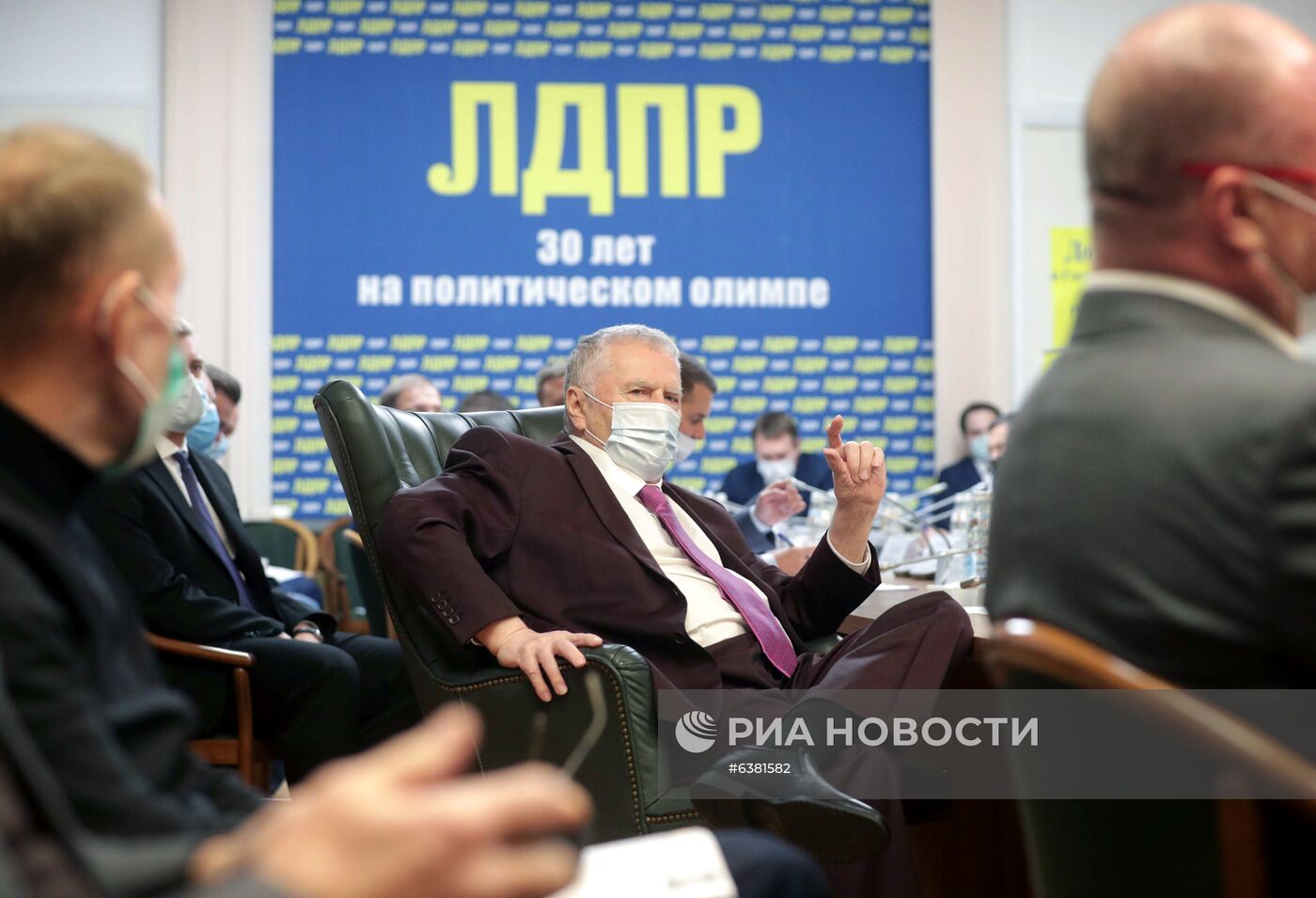 Заседания фракций Госдумы, посвященные утверждению кандидатур в члены Правительства РФ