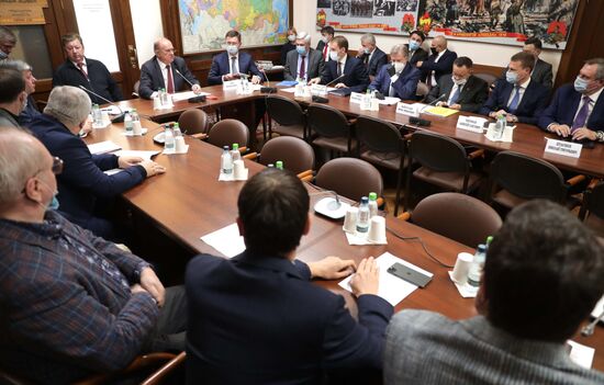 Заседания фракций Госдумы, посвященные утверждению кандидатур в члены Правительства РФ