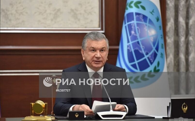 Президент РФ В. Путин провел заседание Совета глав государств - членов ШОС