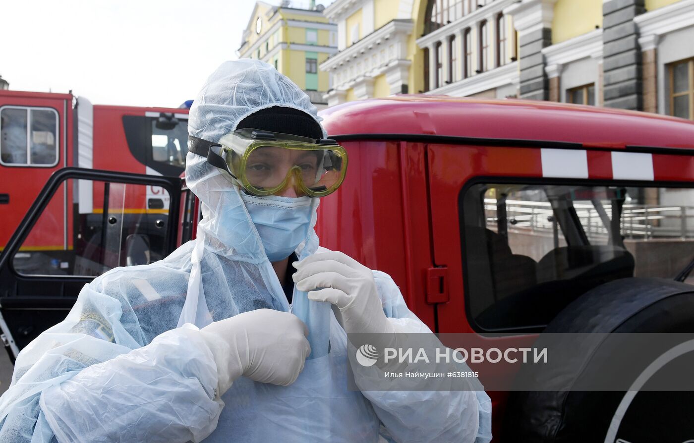 Дезинфекция железнодорожного вокзала в Красноярске