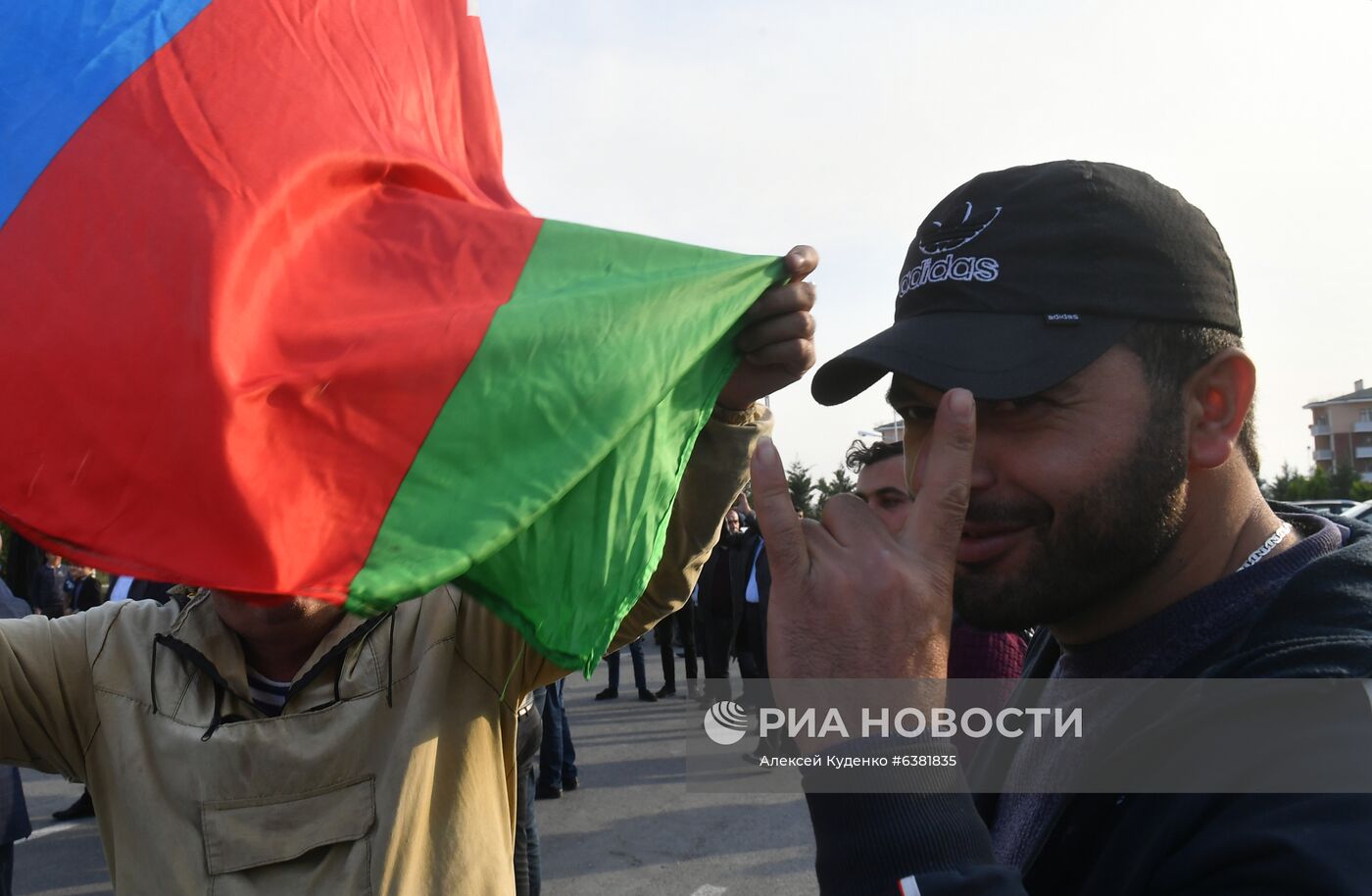 Ситуация в Азербайджане после принятия совместного заявления РФ, Азербайджана и Армении о прекращении огня в Карабахе