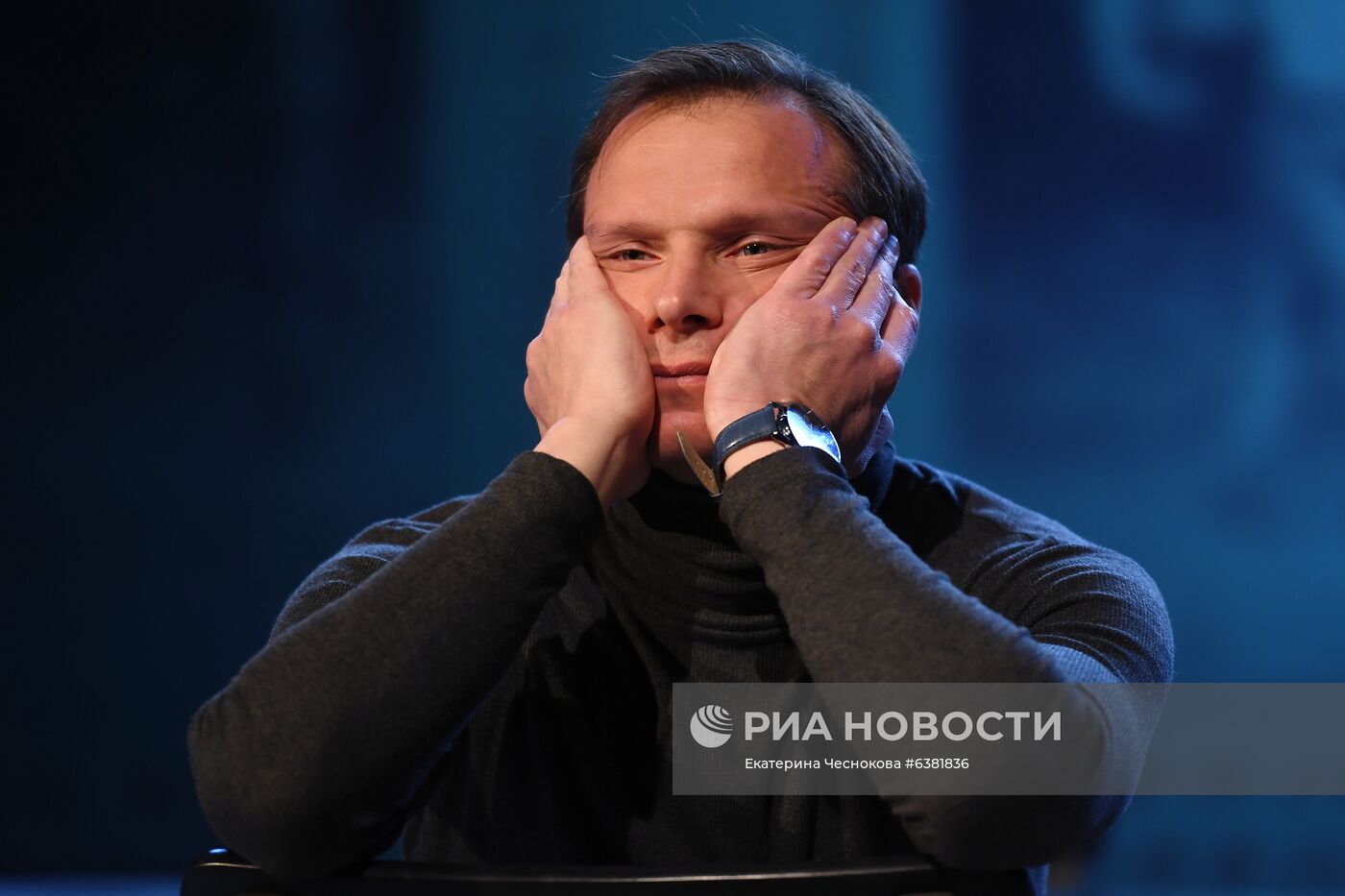 Спектакль "Обычный конец света" в театре имени А. С. Пушкина