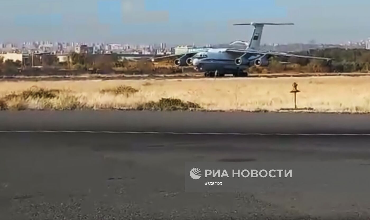 Прибытие российских миротворческих сил в Армению для урегулирования конфликта в Нагорном Карабахе