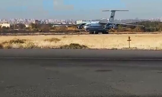 Прибытие российских миротворческих сил в Армению для урегулирования конфликта в Нагорном Карабахе