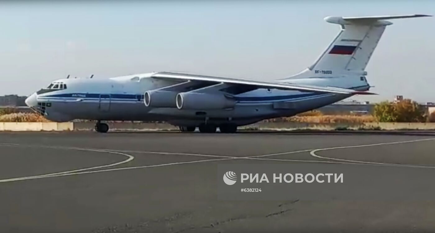 Прибытие российских миротворческих сил в Армению для урегулирования конфликта в Нагорном Карабахе