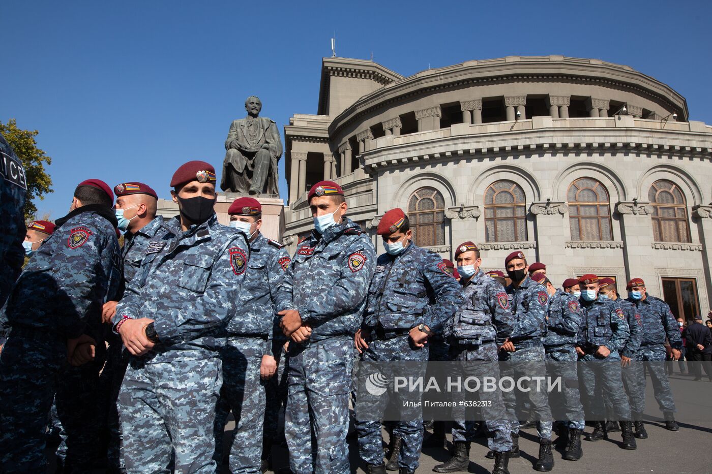 Митинг оппозиции в Ереване