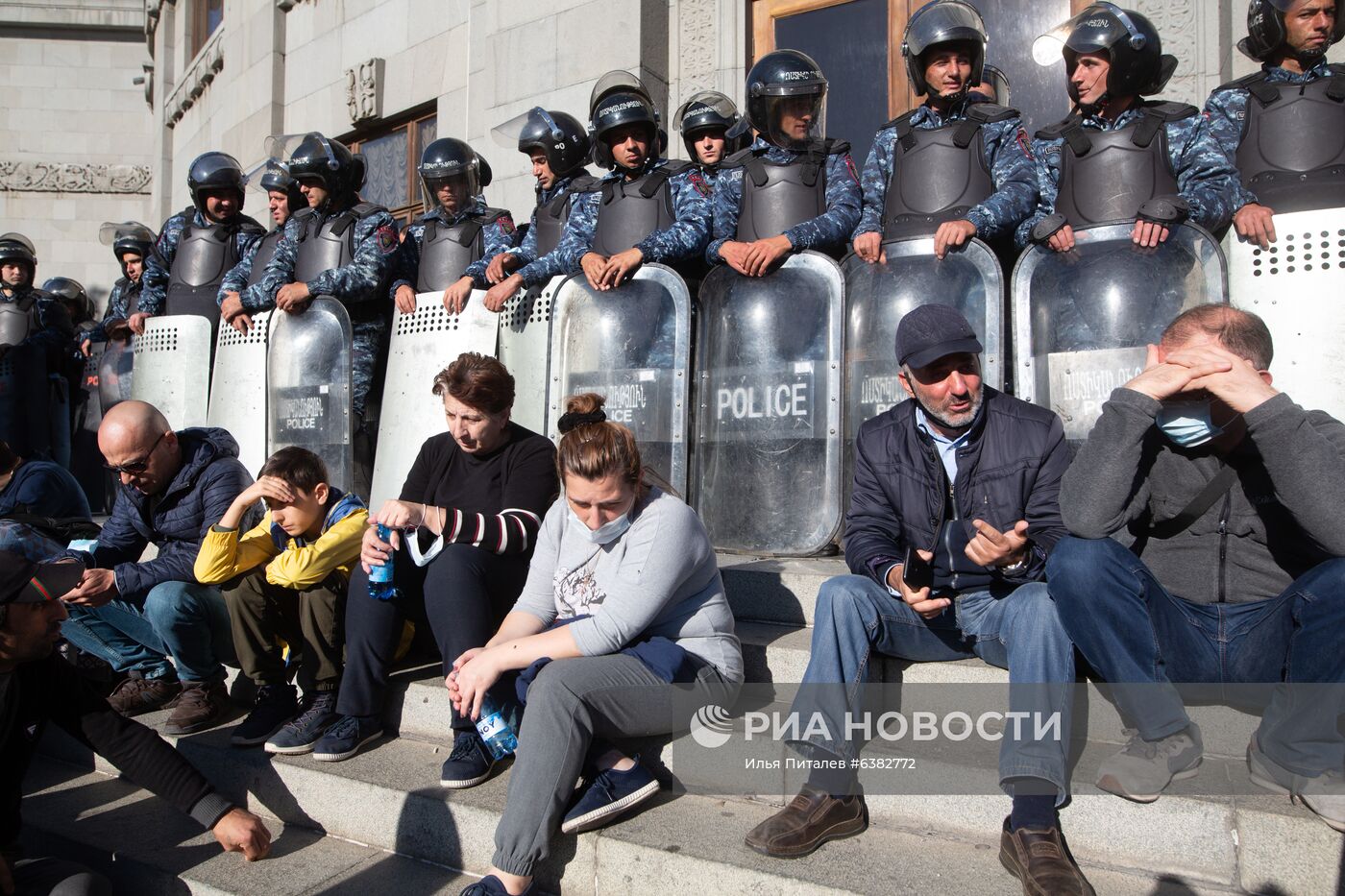 Митинг оппозиции в Ереване