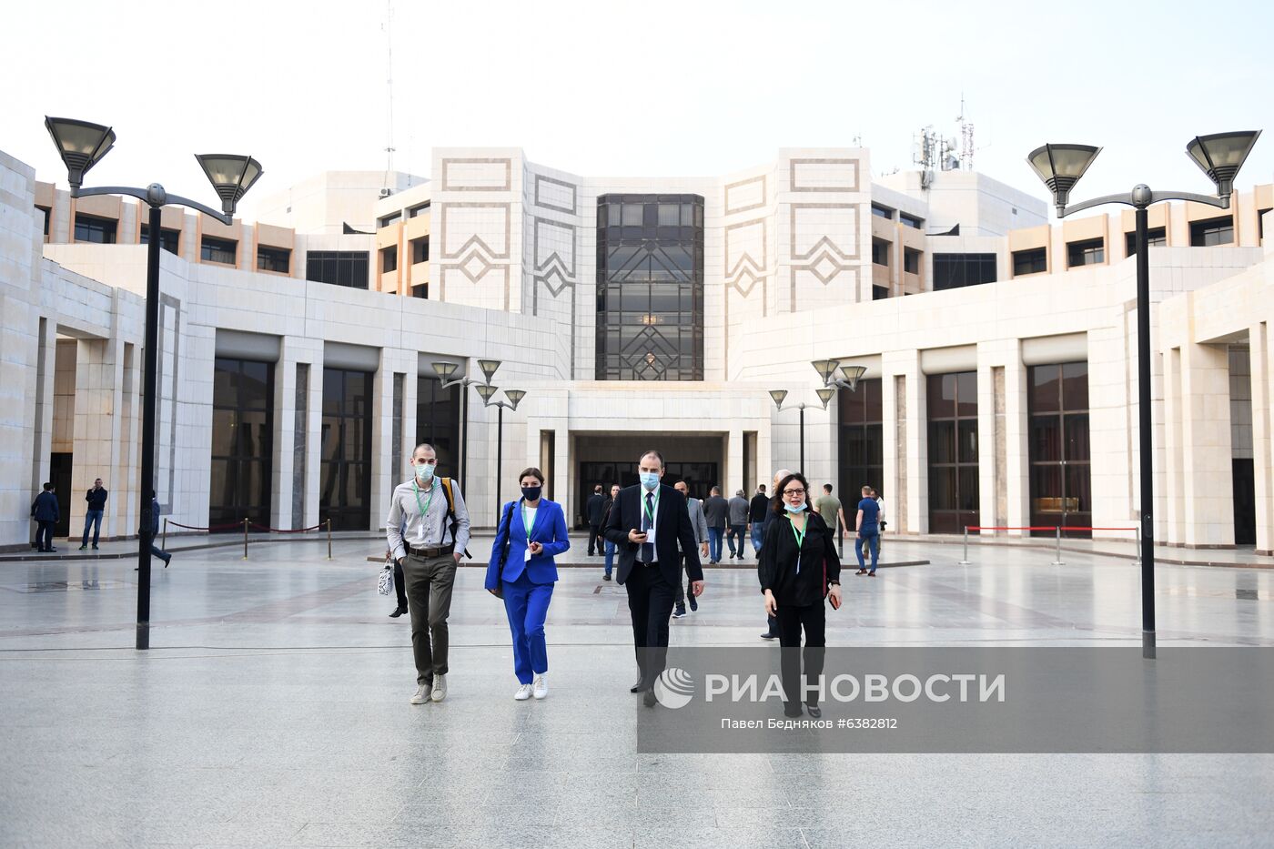 Участники Международной конференции по возвращению сирийских беженцев на территории Дворца конгрессов в Дамаске. Место: Сирия, Дамаск. Автор: Павел Бедняков/РИА Новости. Конференция по возвращению сирийских беженцев