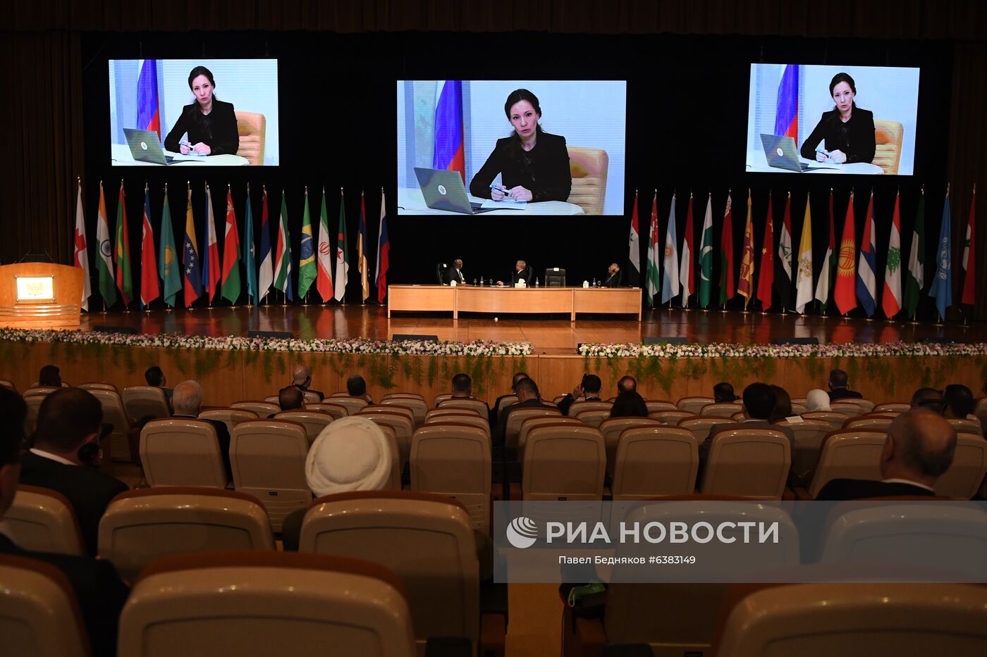 Уполномоченный при президенте Российской Федерации по правам ребенка Анна Кузнецова по видеосвязи на Международной конференции по возвращению сирийских беженцев в Дамаске. Место: Сирия, Дамаск. Автор: Павел Бедняков/РИА Новости. Конференция по возвращению сирийских беженцев