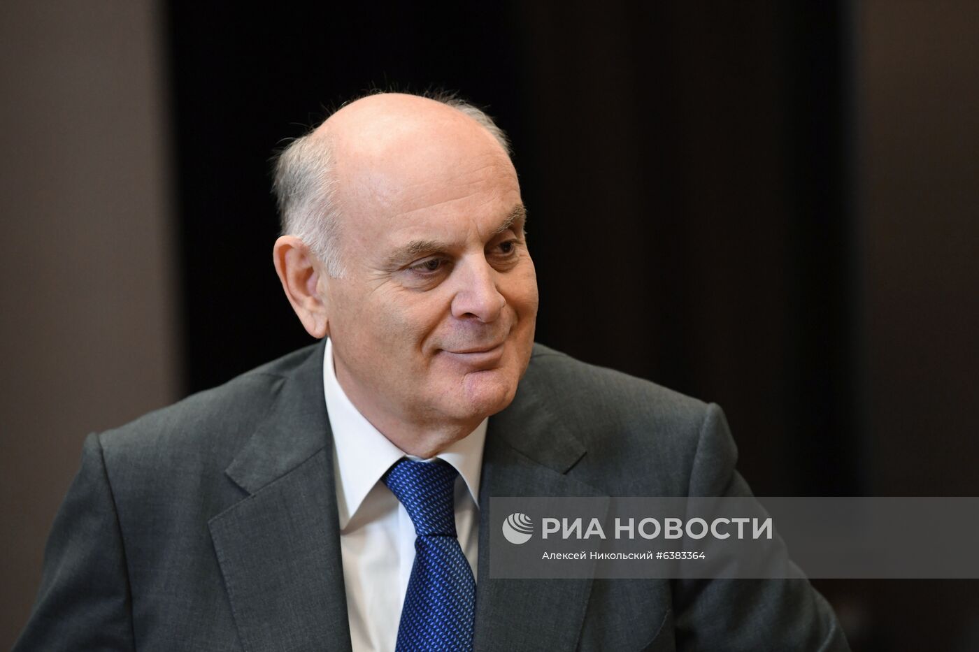 Президент РФ В. Путин встретился с президентом Абхазии Асланом Бжанией