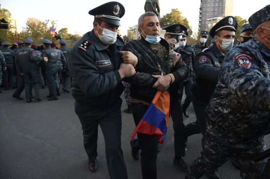 Митинг оппозиции в Ереване