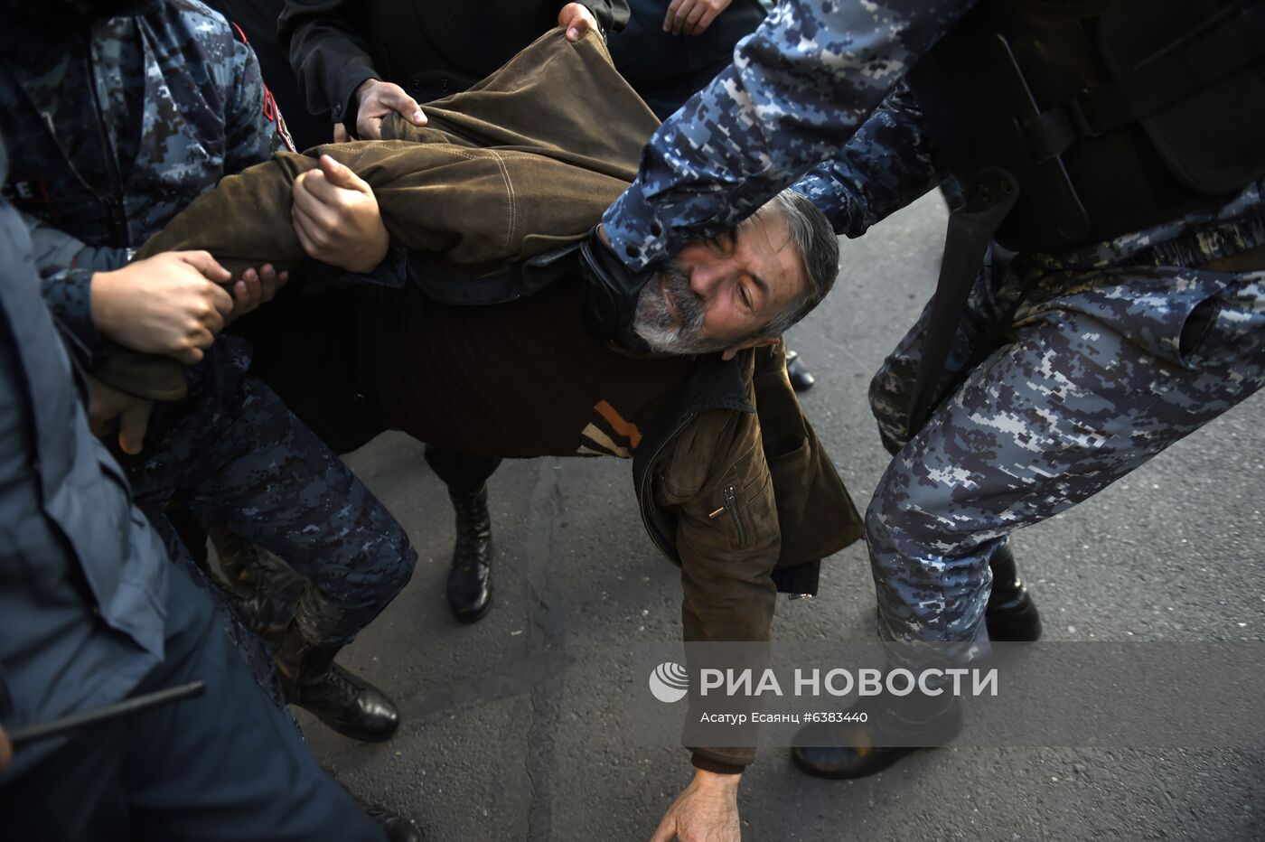 Митинг оппозиции в Ереване